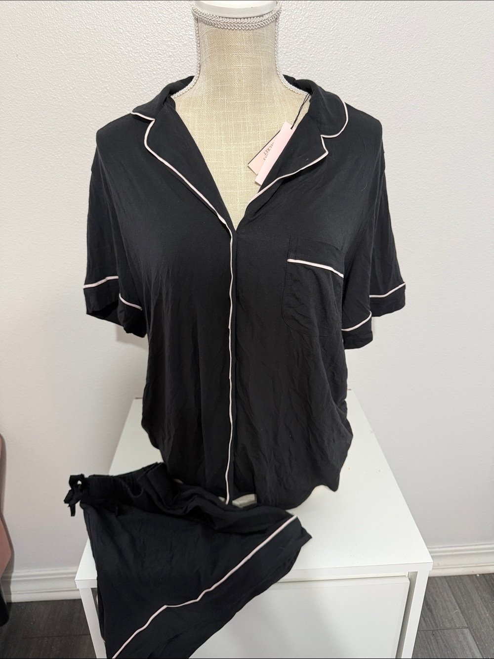 Victoria's Secret Black Short-Sleeve Pajama Set with White Piping